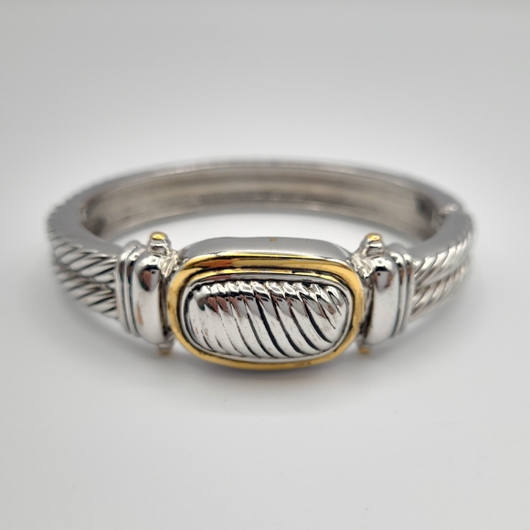 Vintage Jewelry - Vintage Two Tone Cable Hinged Bangle Bracelet Silver Gold Tone Chunky Cuff
